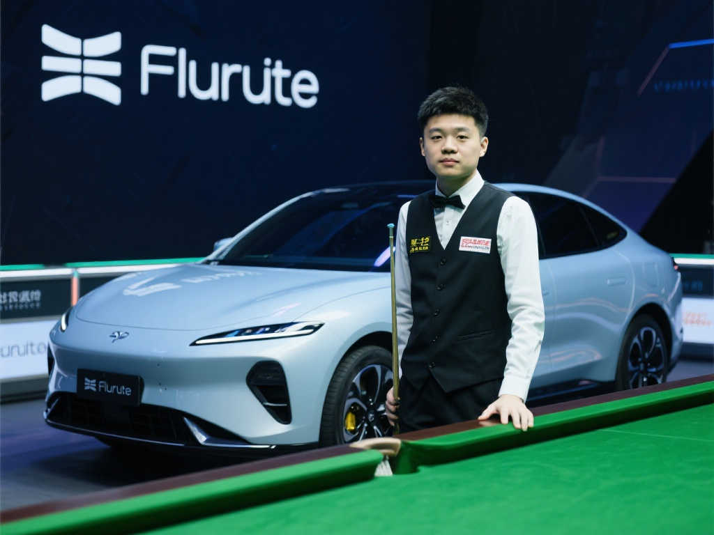 赵心童夺冠座驾揭秘:极氪009黑绿配色搭配专属拉花 赵心童夺冠座驾揭秘:极氪009黑绿配色搭配专属拉花